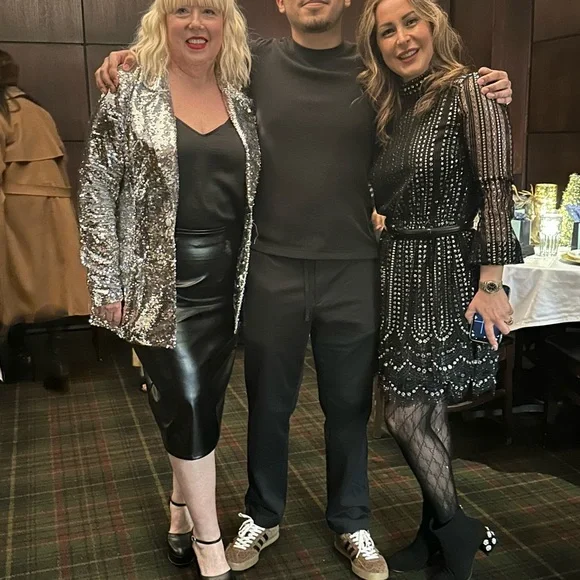 ASOS Curve leather look midi pencil skirt in black - Picture 5 of 5